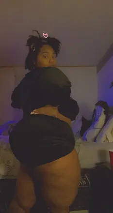 OnlyFans cuenta uhhnenarose header 2