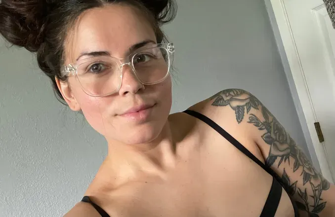 OnlyFans cuenta thebitchnextdoor00 avatar 1