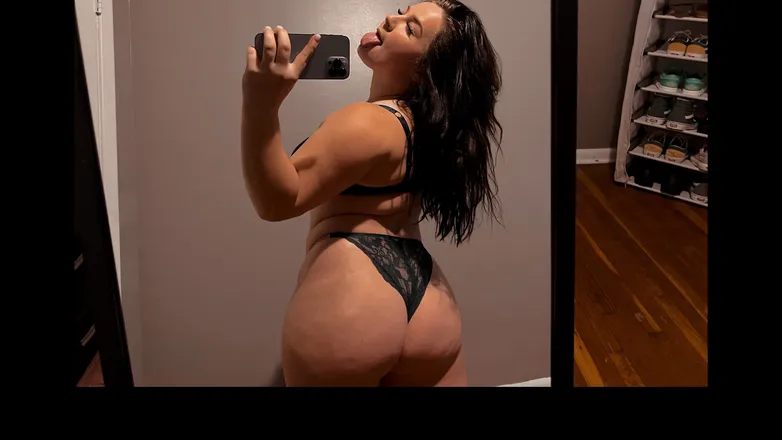 OnlyFans cuenta youroneprincess2 header 2