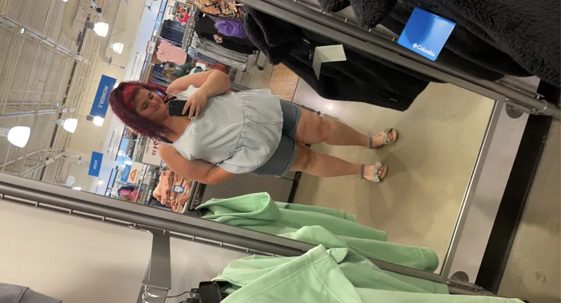 OnlyFans cuenta dirtylittleleah header 2