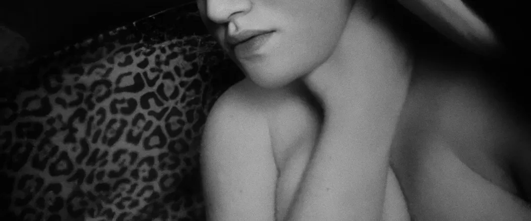 OnlyFans cuenta latenightnoelle header 2