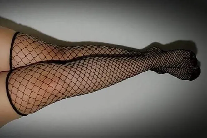 OnlyFans cuenta smoochiesfeet header 2