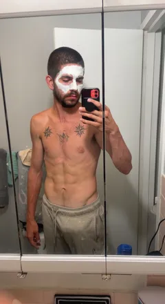 OnlyFans cuenta onebad_italian header 2