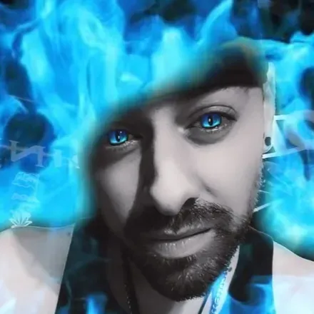 OnlyFans cuenta smokingshaman avatar 1