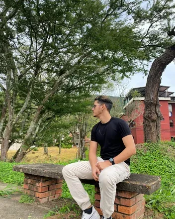 OnlyFans cuenta frank_joones header 2