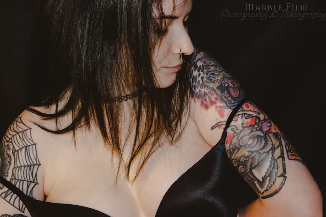 OnlyFans cuenta bootybruisesfree header 2
