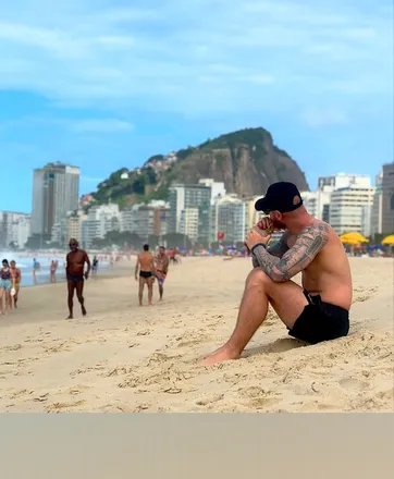 OnlyFans cuenta carlosecheverri header 2