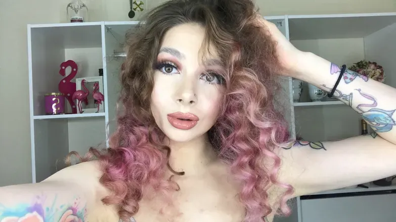 OnlyFans cuenta missdollybird avatar 1