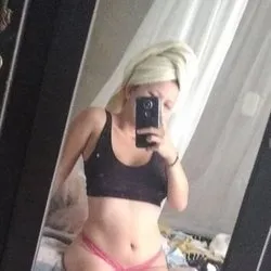 OnlyFans cuenta cherryandhannah avatar 1