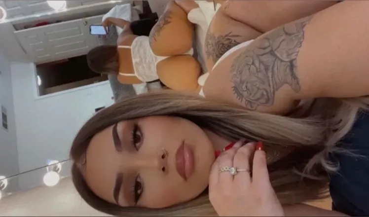 OnlyFans cuenta byebyelovely header 2