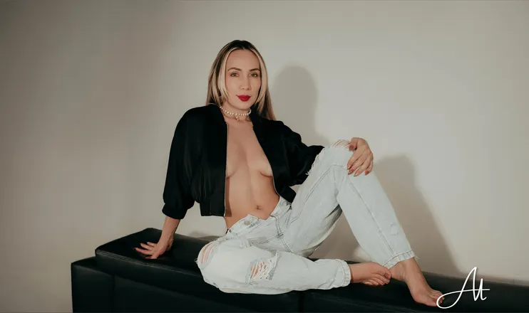 OnlyFans cuenta laumelissag header 2