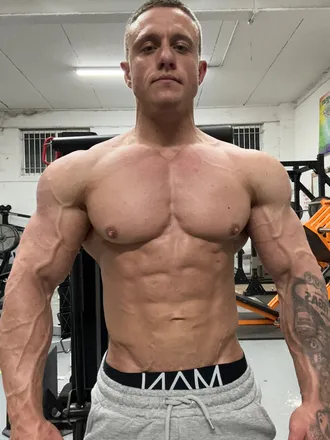 OnlyFans cuenta tyler_wardy header 2
