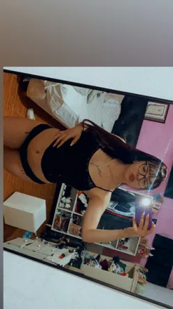 OnlyFans cuenta latinbrunette01 header 2