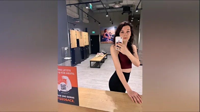 OnlyFans cuenta melodieslays header 2