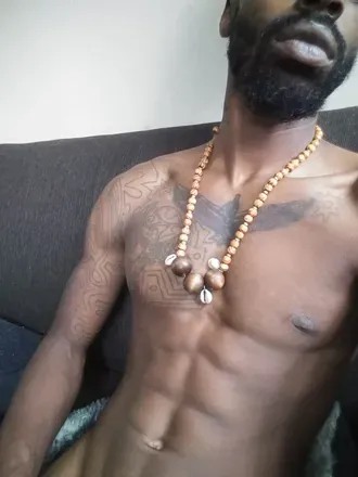 OnlyFans cuenta royalchocolate7 avatar 1