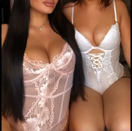 OnlyFans cuenta hollyandsarah avatar 1