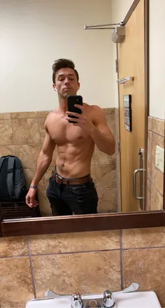 OnlyFans cuenta thomaststhe12b header 2