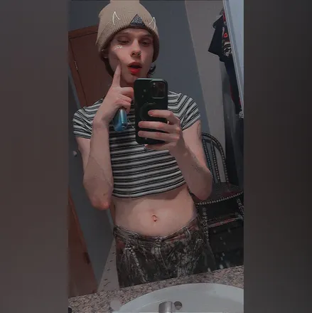 OnlyFans cuenta libra_next_door header 2