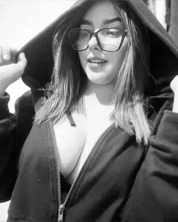 OnlyFans cuenta z9819 header 2