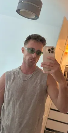 OnlyFans account  khrispie avatar 1