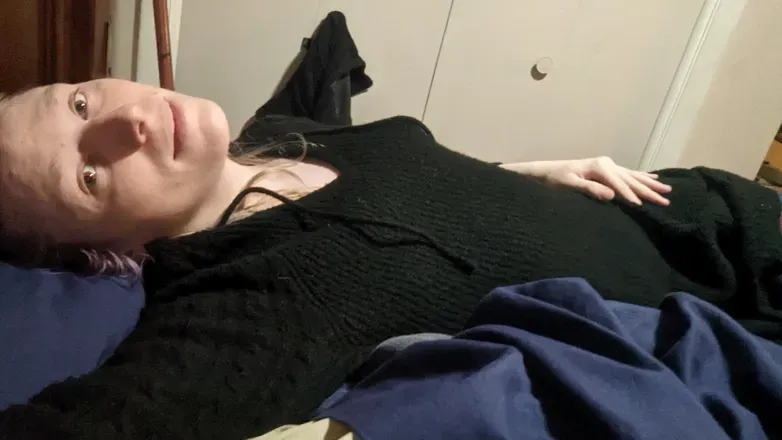 OnlyFans cuenta youremogirlfriend header 2