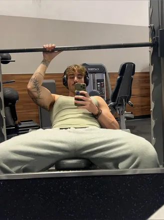 OnlyFans cuenta deaconvoss header 2