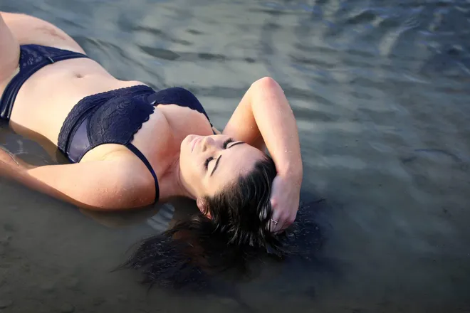 OnlyFans account  ester-cee header 2