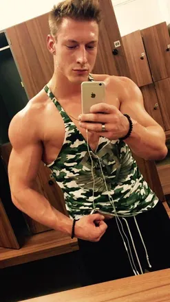 OnlyFans cuenta u34401584 header 2