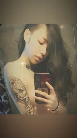 OnlyFans cuenta fcken_momo avatar 1
