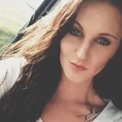OnlyFans cuenta hotyoungmilf69 avatar 1