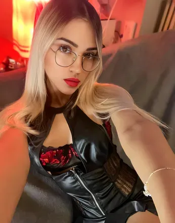 OnlyFans cuenta magielovevip avatar 1