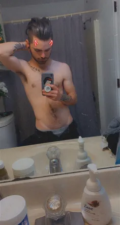 OnlyFans cuenta anotherskinnywhiteguy header 2