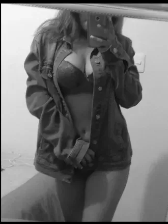 OnlyFans cuenta karla0519 avatar 1