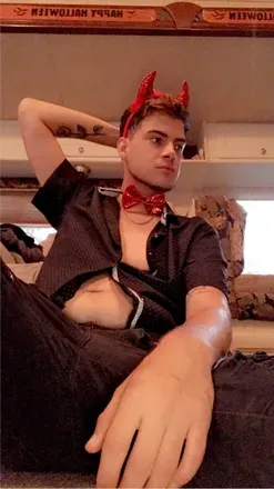 OnlyFans cuenta charlieblazeof header 2