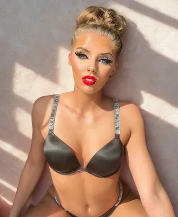 OnlyFans cuenta missarabellab_vip avatar 1
