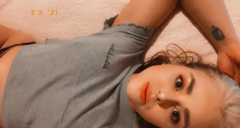 OnlyFans cuenta hattieali_free header 2