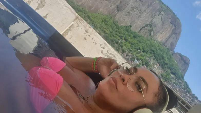 OnlyFans cuenta bibiperigosaofc header 2