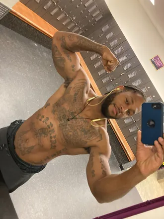 OnlyFans cuenta dreamsmademanifest header 2
