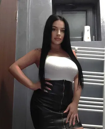 OnlyFans cuenta lubna.clarisa header 2