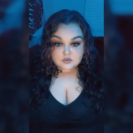 OnlyFans account  bigcurvycutie avatar 1