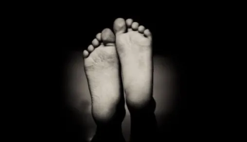 OnlyFans cuenta xtra-feet header 2