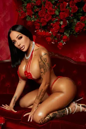 OnlyFans cuenta nicolezavalax3 avatar 1