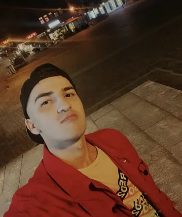 OnlyFans cuenta youngalbert1 header 2
