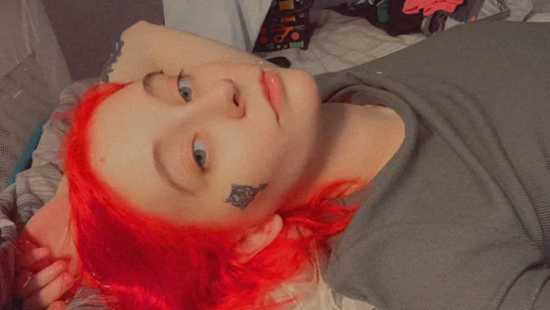 OnlyFans cuenta mimi_brat header 2