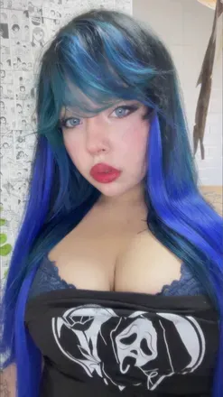 OnlyFans account  elzinhaawaifu avatar 1