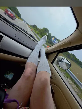 OnlyFans cuenta spoiledsockprincess header 2