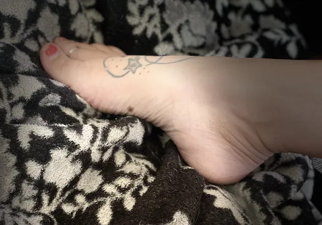 OnlyFans cuenta sallysexyfeet header 2