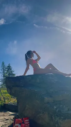 OnlyFans cuenta lunaannexx header 2