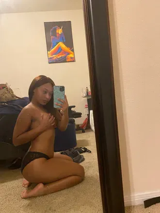 OnlyFans cuenta boredgirlchronicles avatar 1