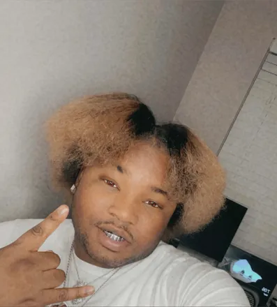 OnlyFans cuenta chinky2freaky header 2